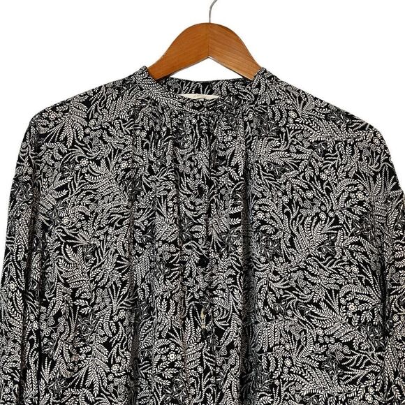 3 for $30! H&M floral printed button up blouse - Picture 2 of 10